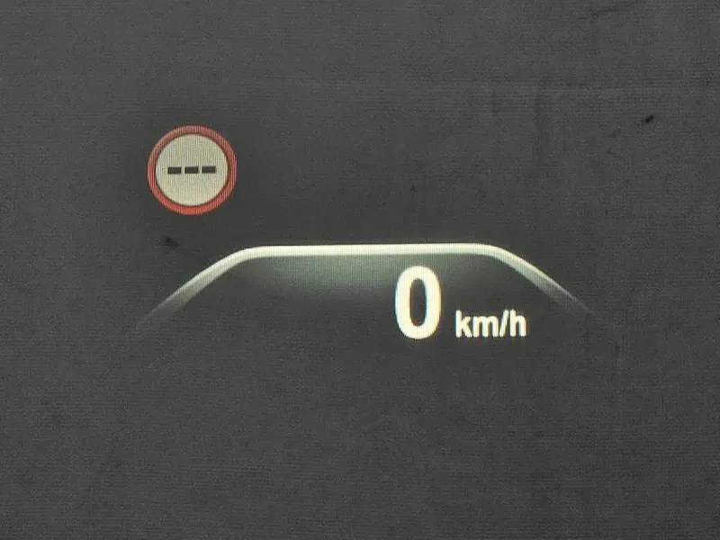 BMW 520 XDRIVE/KEYLESS/DISTONIC/HEAD UP/������� | Mobile.bg � ����������� 17