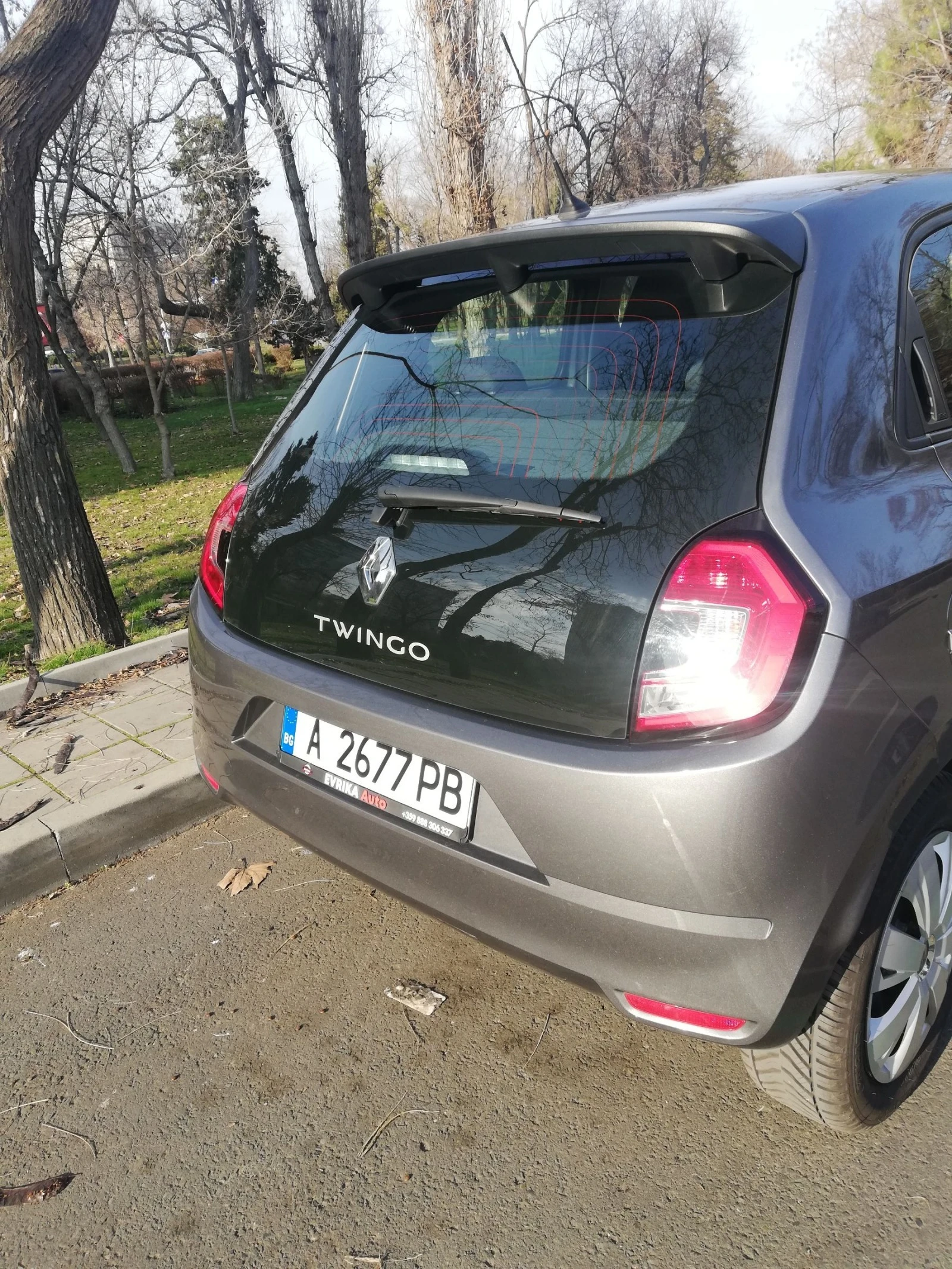 Renault Twingo 1.0 SCe lll EU 6D - изображение 6