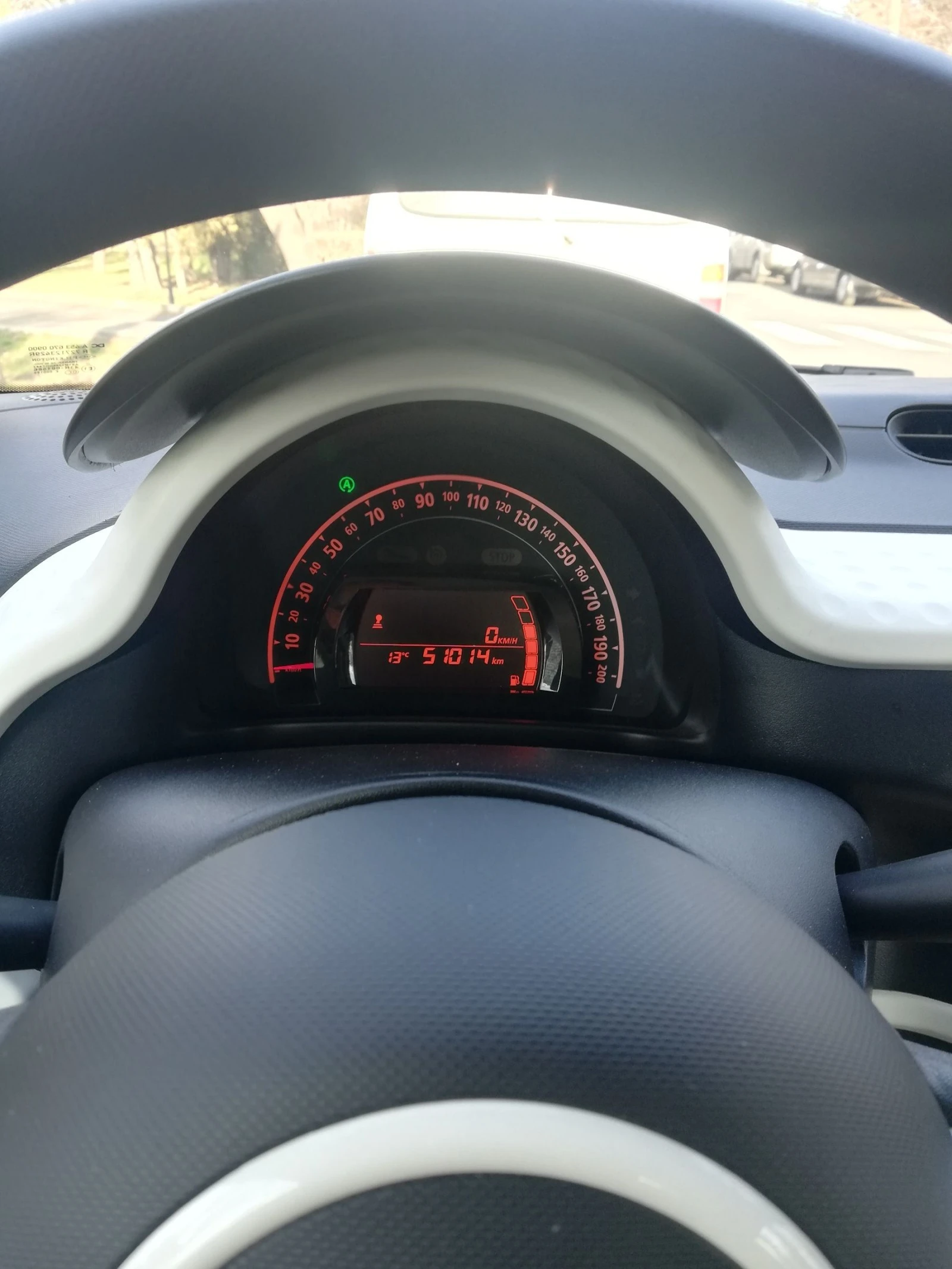 Renault Twingo 1.0 SCe lll EU 6D - изображение 4