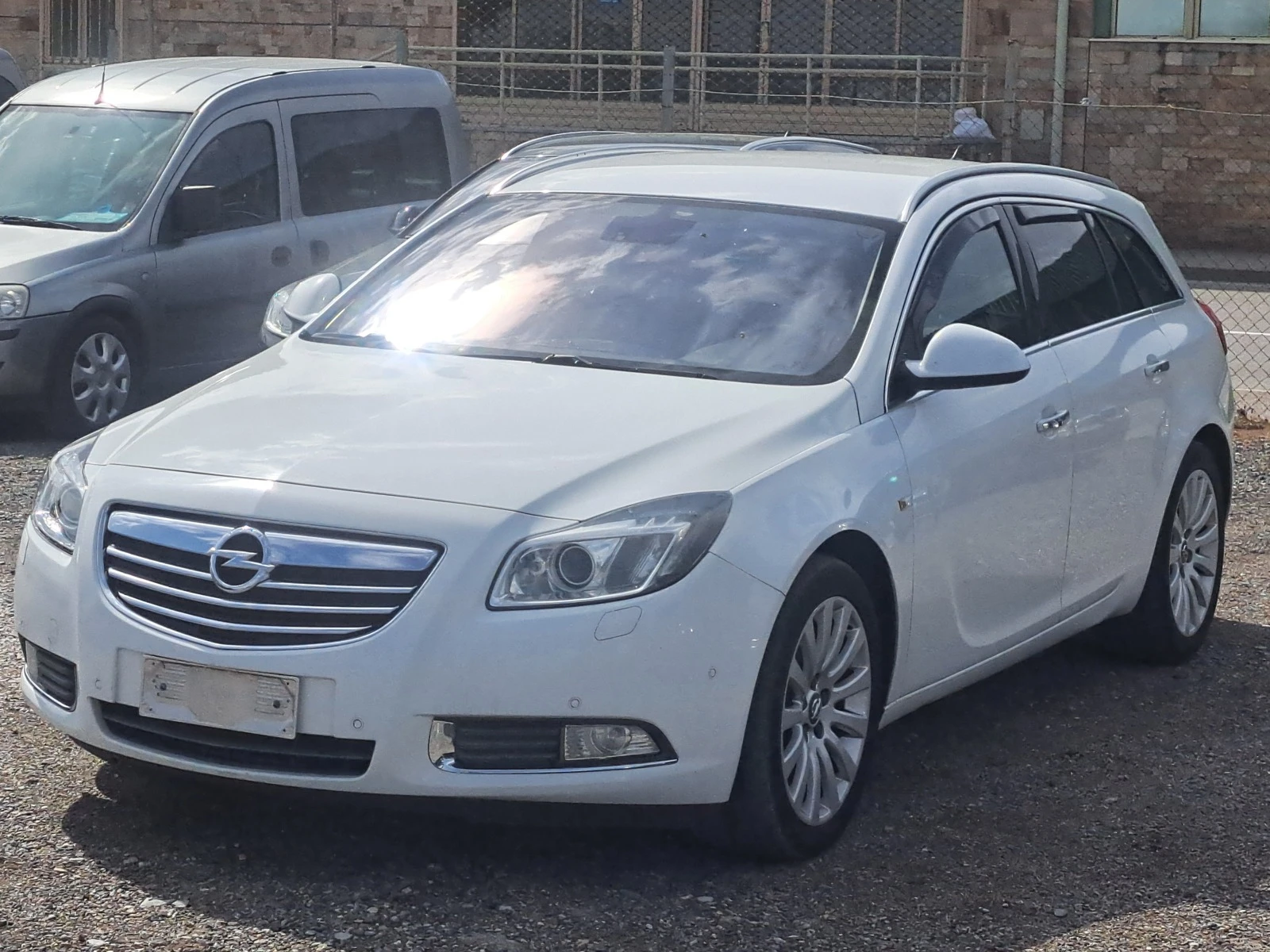 Opel Insignia 2.0CDTI 160к.с. AUTOMAT  - изображение 2