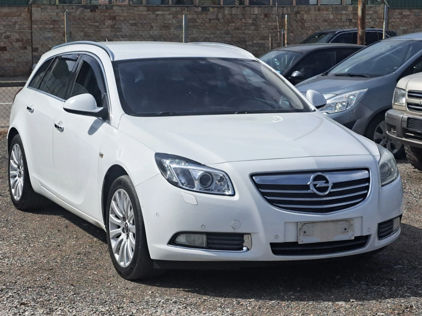 Opel Insignia 2.0CDTI 160к.с. AUTOMAT  - изображение 3