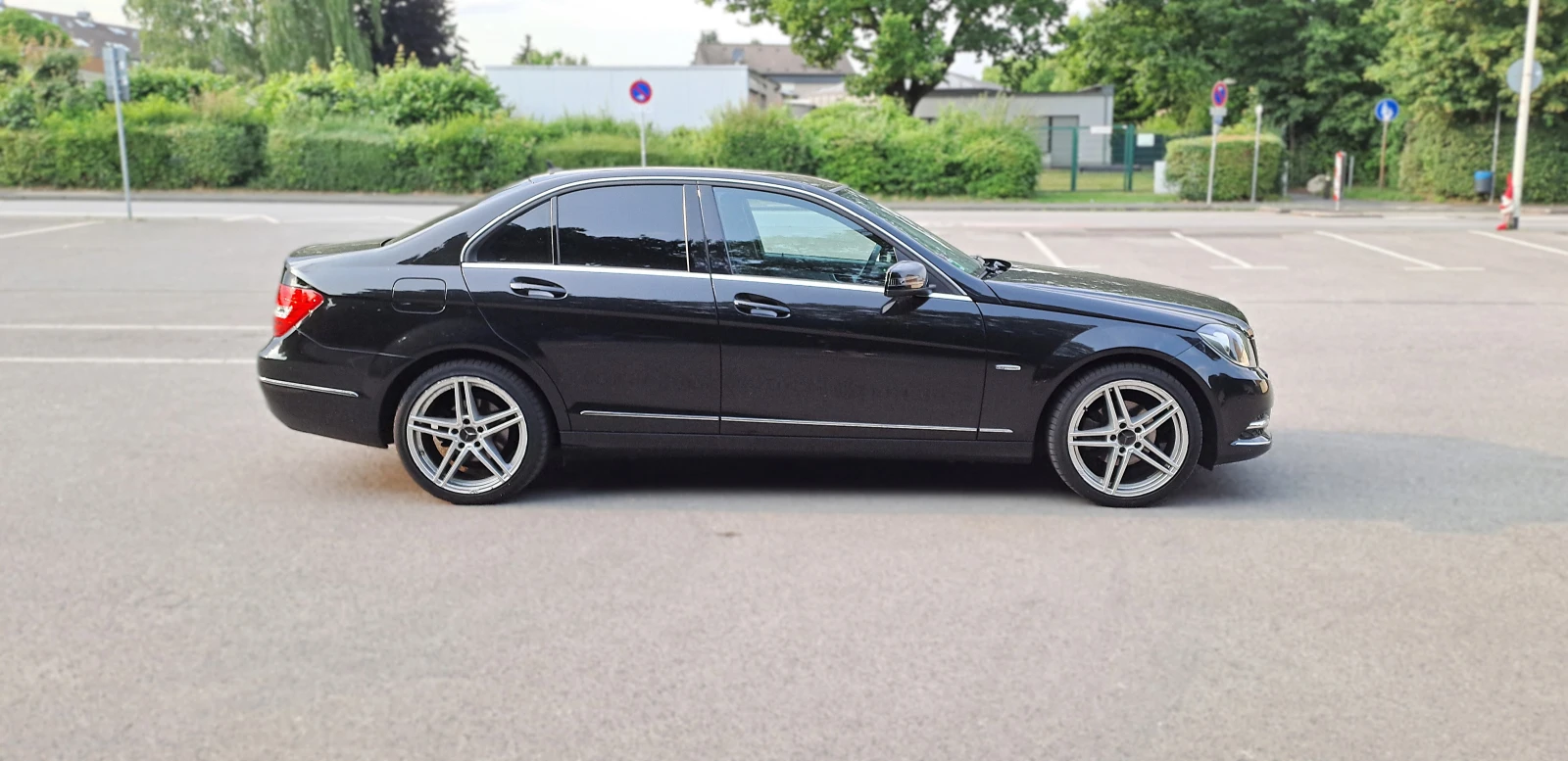 Mercedes-Benz C 180 AVANTGARDE - изображение 3