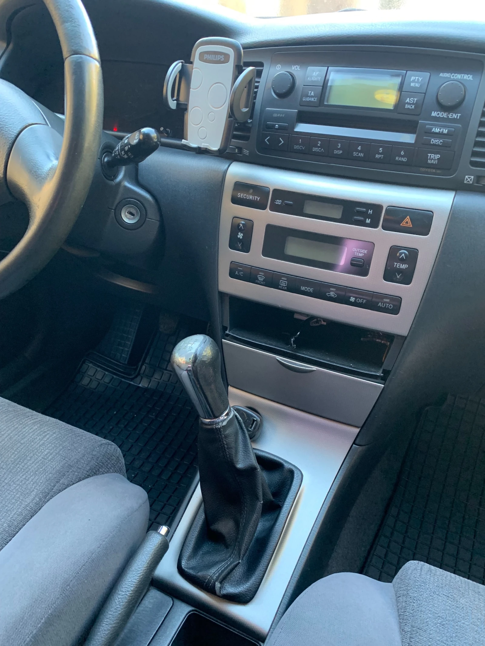Toyota Corolla  - изображение 8