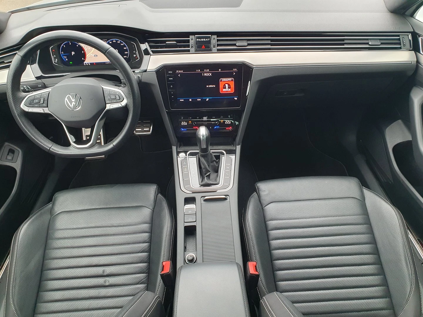 VW Passat 2.0TDI SCR 4MOT DSG - изображение 6