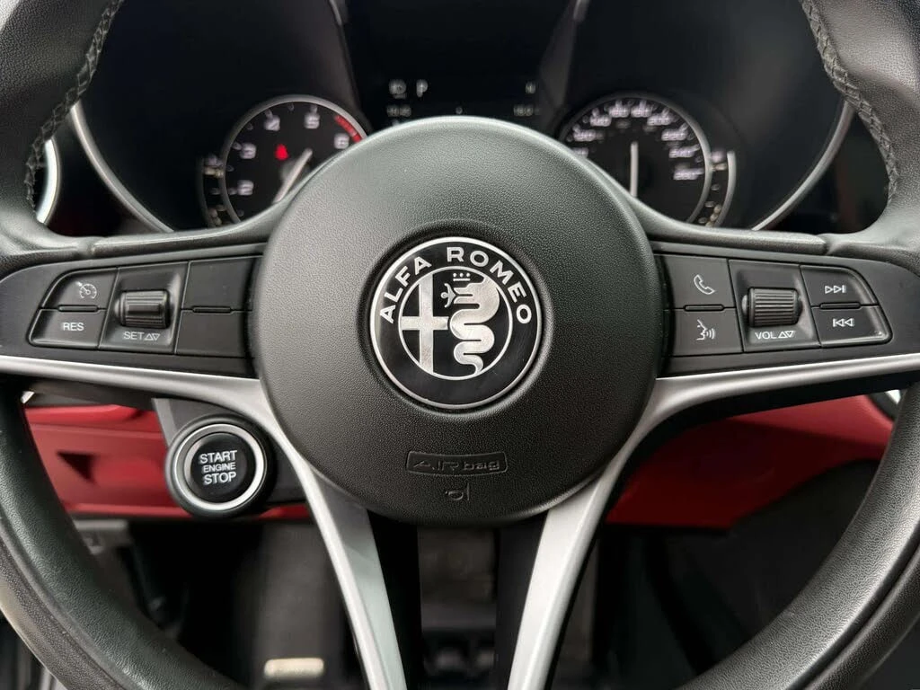 Alfa Romeo Giulia *  *    *   *  | Mobile.bg   12