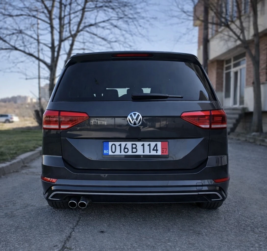 VW Touran 2.0TDI* R line* Highline* DSG* ШВЕЙЦАРИЯ, снимка 6 - Автомобили и джипове - 53784858