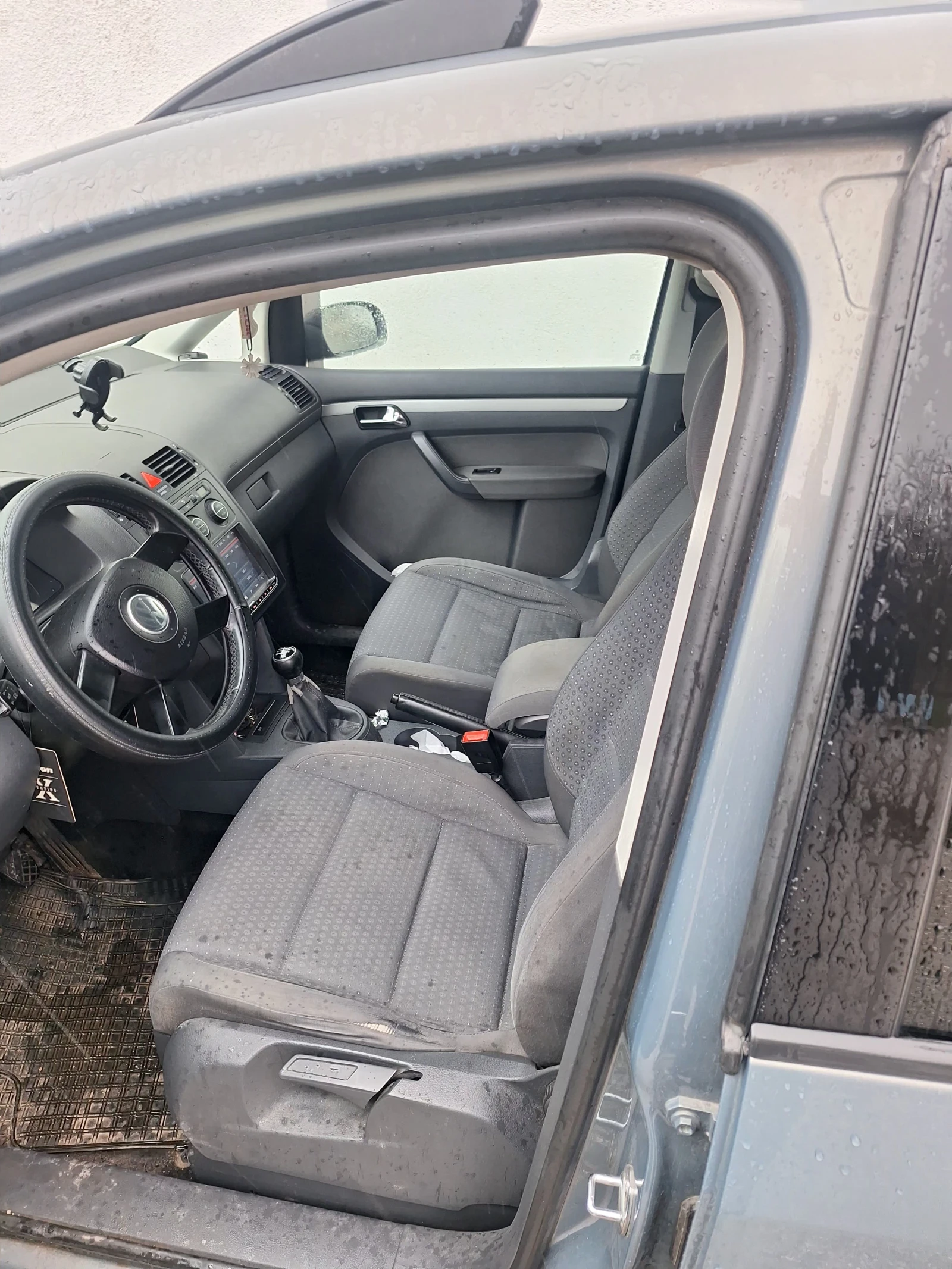 VW Touran 1900, снимка 9 - Автомобили и джипове - 54063654