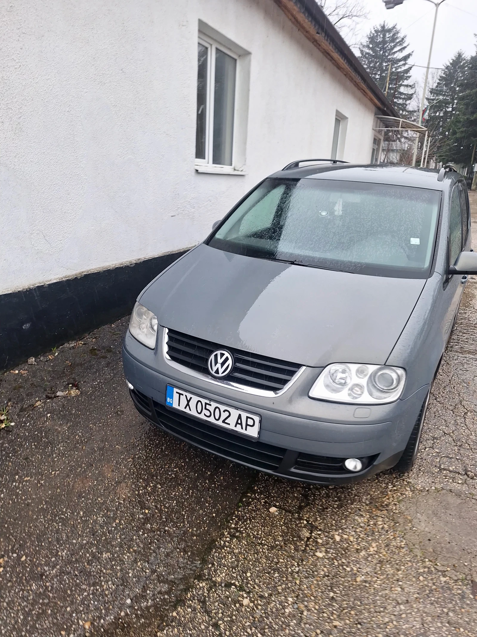 VW Touran 1900, снимка 2 - Автомобили и джипове - 54063654