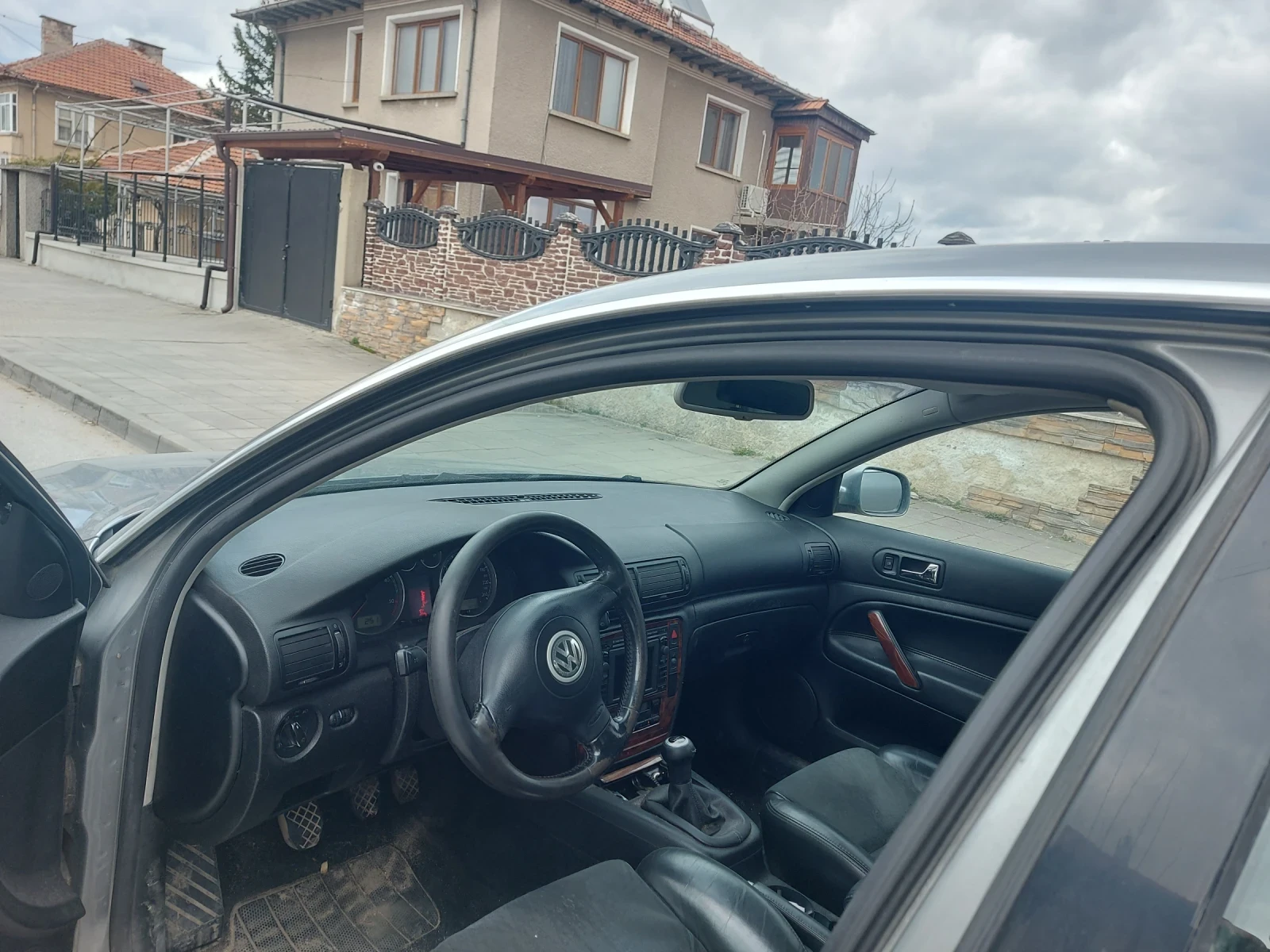 VW Passat В 5.5, снимка 5 - Автомобили и джипове - 54247792