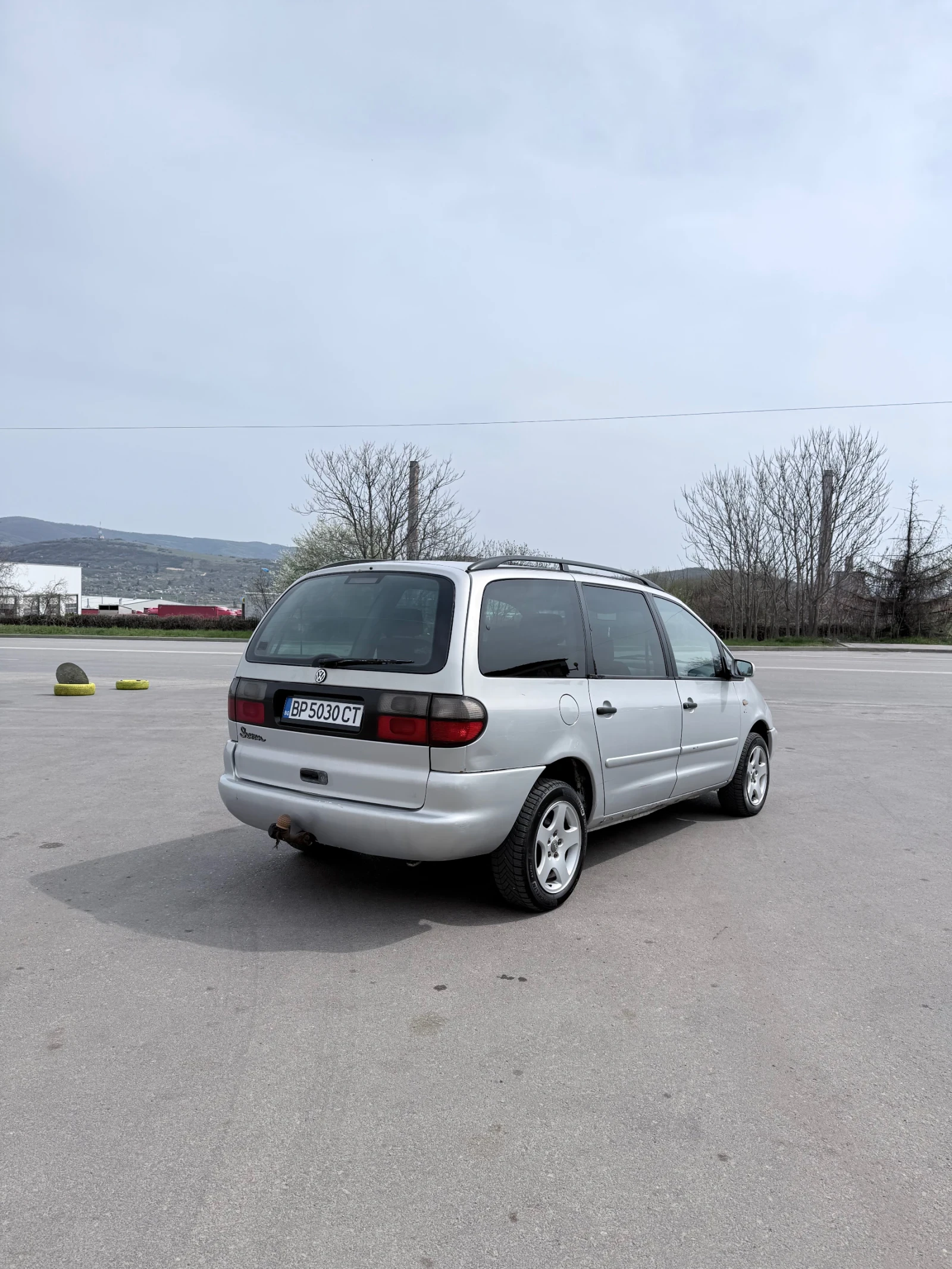 VW Sharan 1.9TDI, снимка 4 - Автомобили и джипове - 54297073