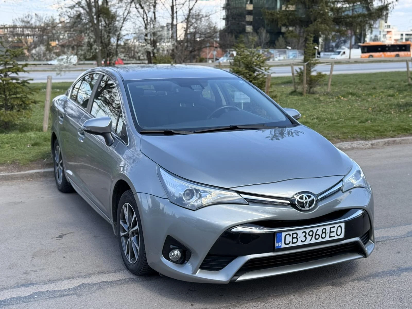 Toyota Avensis Toyota Avensis 2015 1.8, снимка 5 - Автомобили и джипове - 54358259