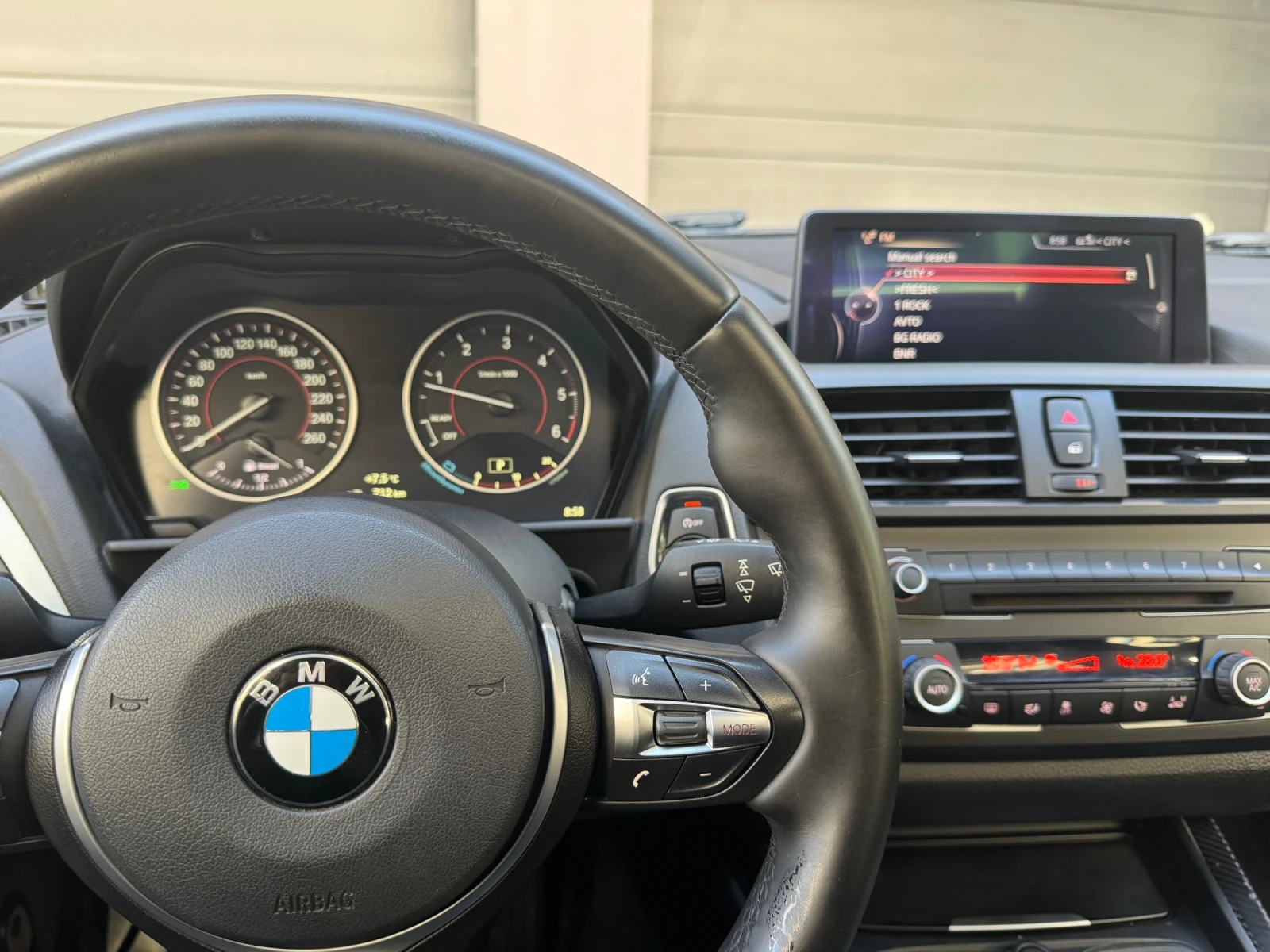 BMW 120 118///M /150hp/ zf8 /кожа/ 120хил , снимка 6 - Автомобили и джипове - 54459701