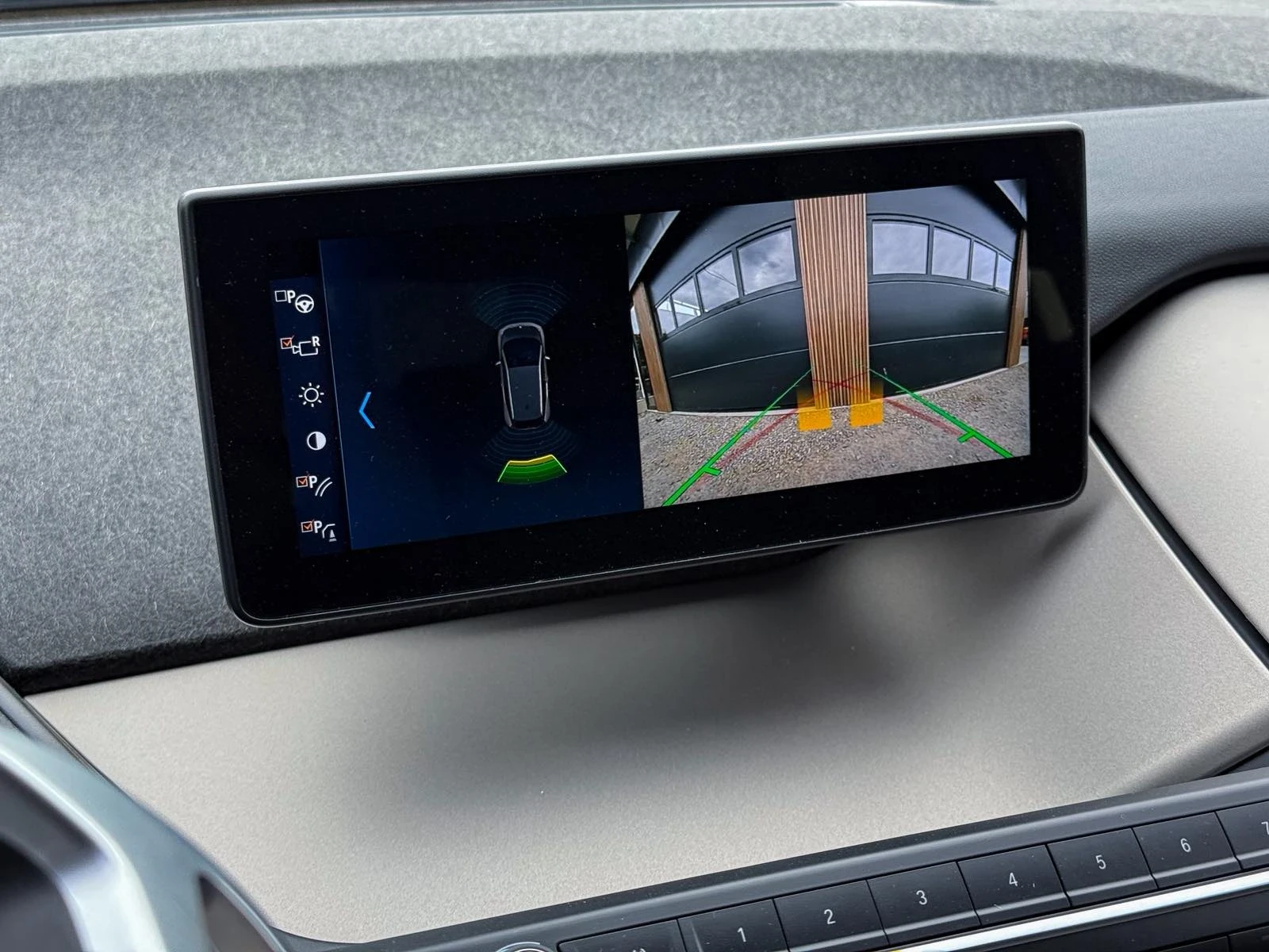 BMW i3, снимка 8 - Автомобили и джипове - 54828872