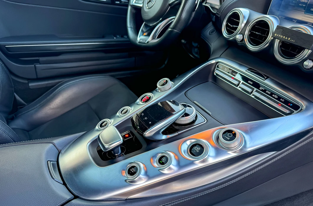 Mercedes-Benz AMG GT, снимка 7 - Автомобили и джипове - 55122736