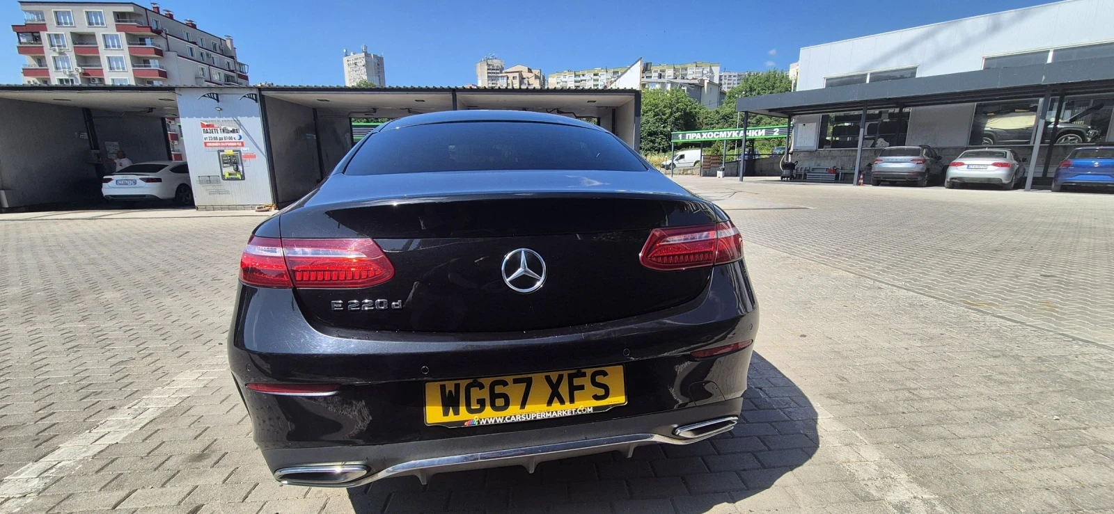 Mercedes-Benz E 220 AMG Line Auto, снимка 5 - Автомобили и джипове - 55199206