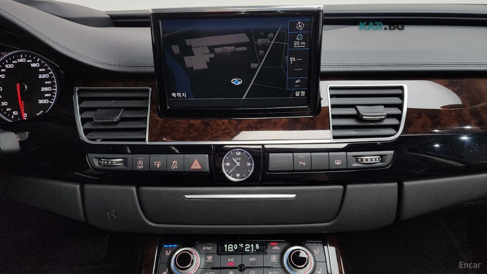 Audi A8 3.0TDI / DISTRONIC / HEADUP / ОБДУХ / ПОДГРЕВИ , снимка 13 - Автомобили и джипове - 55265375