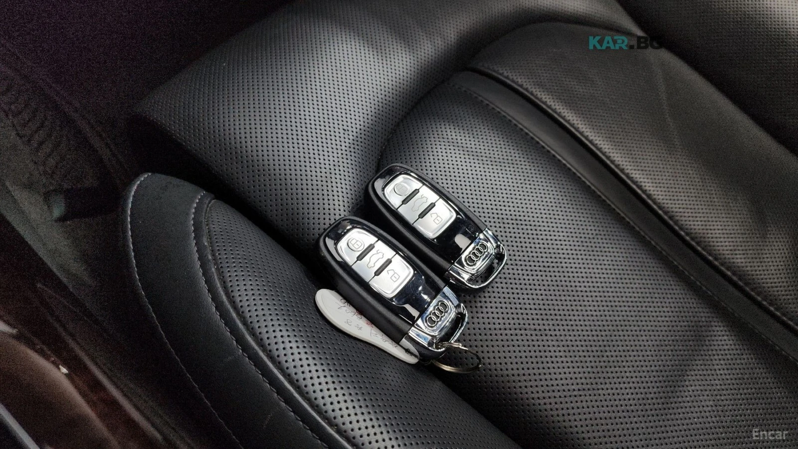 Audi A8 3.0TDI / DISTRONIC / HEADUP / ОБДУХ / ПОДГРЕВИ , снимка 16 - Автомобили и джипове - 55265375