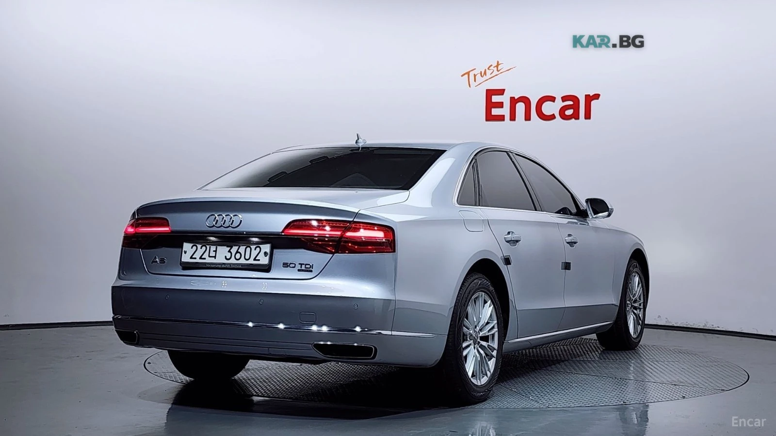 Audi A8 3.0TDI / DISTRONIC / HEADUP / ОБДУХ / ПОДГРЕВИ , снимка 2 - Автомобили и джипове - 55265375