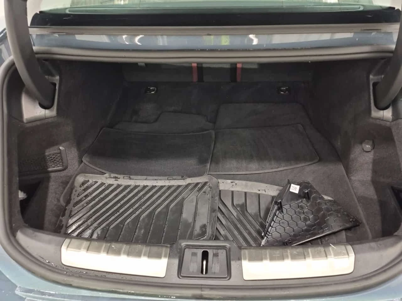 Audi E-Tron GT * QUATTRO * CARFAX * От VW * , снимка 14 - Автомобили и джипове - 55483290