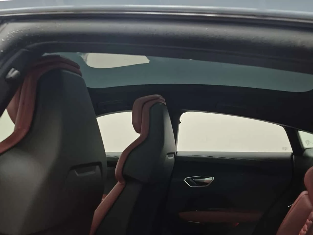 Audi E-Tron GT * QUATTRO * CARFAX * От VW * , снимка 12 - Автомобили и джипове - 55483290