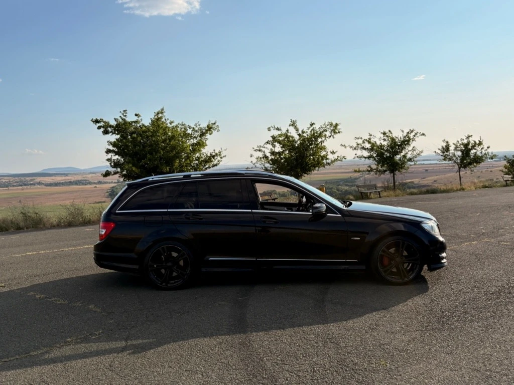 Mercedes-Benz C 220, снимка 8 - Автомобили и джипове - 55878004