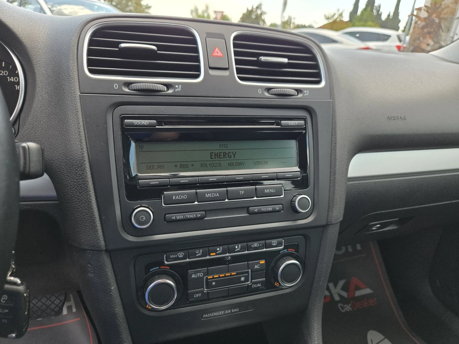 VW Golf 1.4TSI-122кс= 97.000км= АВТОМАТ* DSG* = АВТОПИЛОТ, снимка 15 - Автомобили и джипове - 55954556