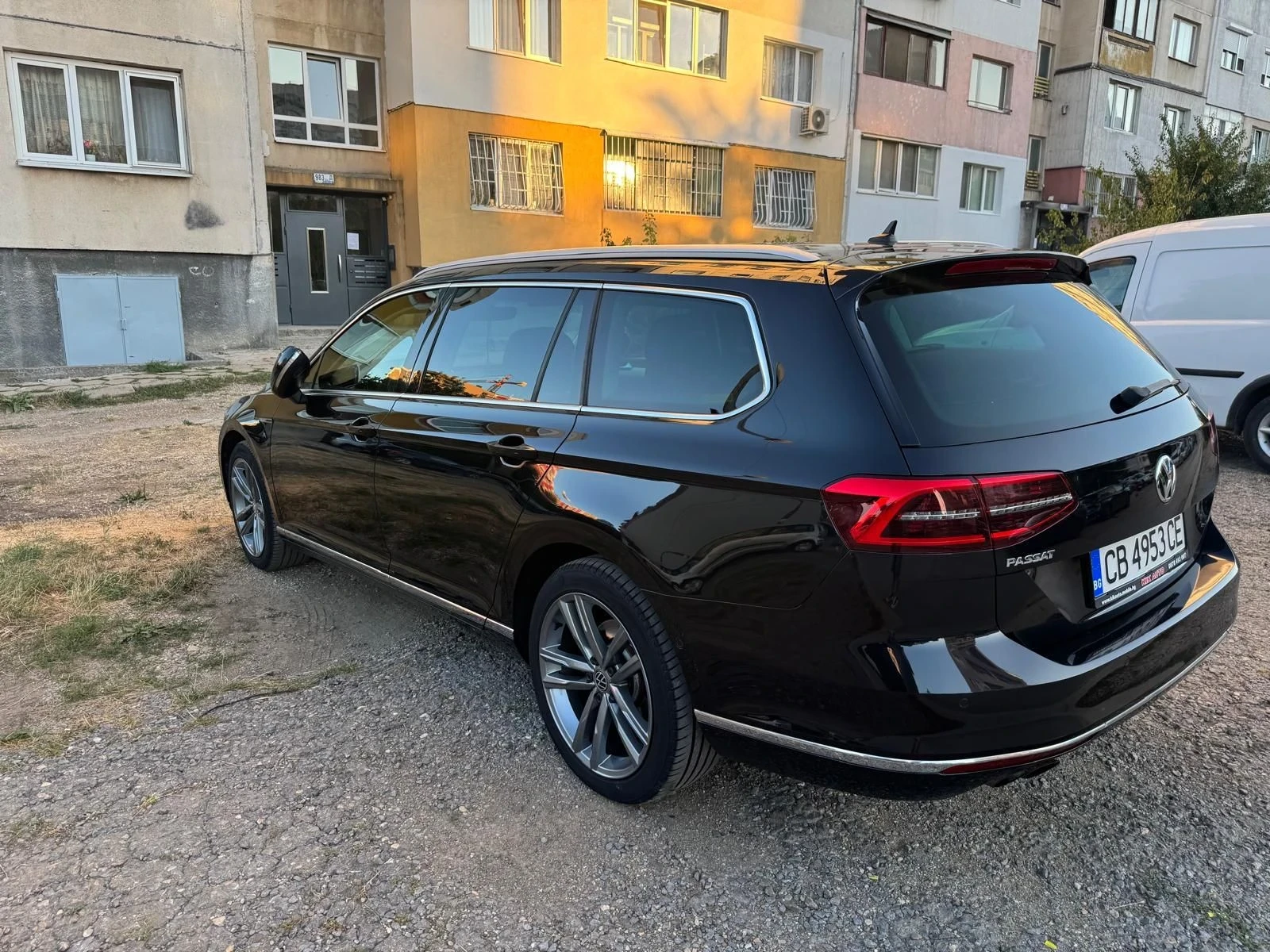 VW Passat 2.0TDI 4MOTION, снимка 4 - Автомобили и джипове - 55963562