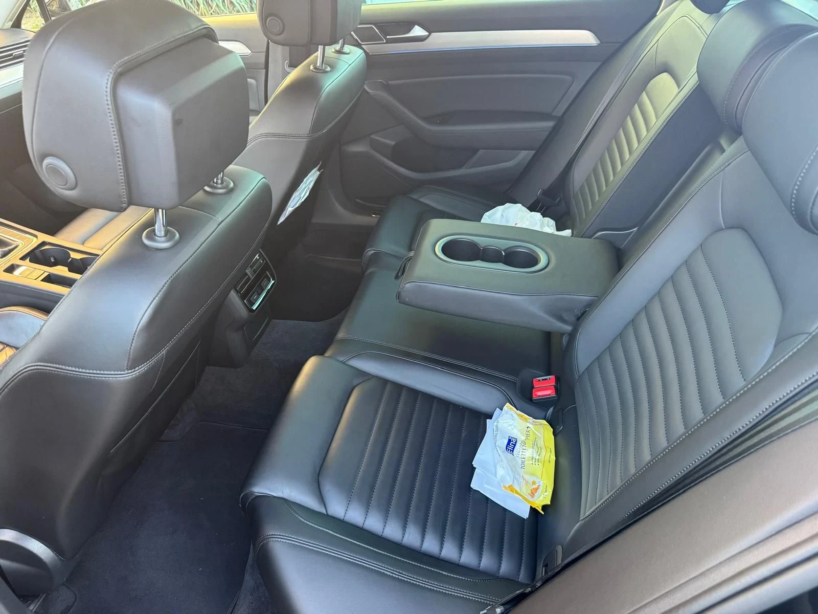 VW Passat 2.0TDI 4MOTION, снимка 9 - Автомобили и джипове - 55963562