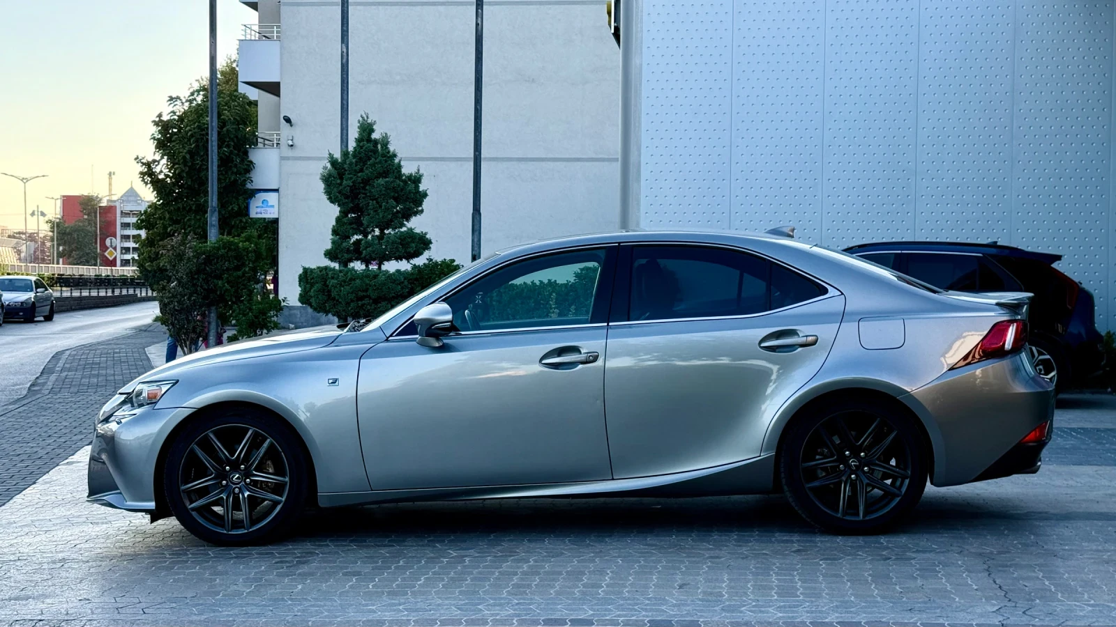 Lexus IS 250 F-Spor AWD, снимка 8 - Автомобили и джипове - 55994767