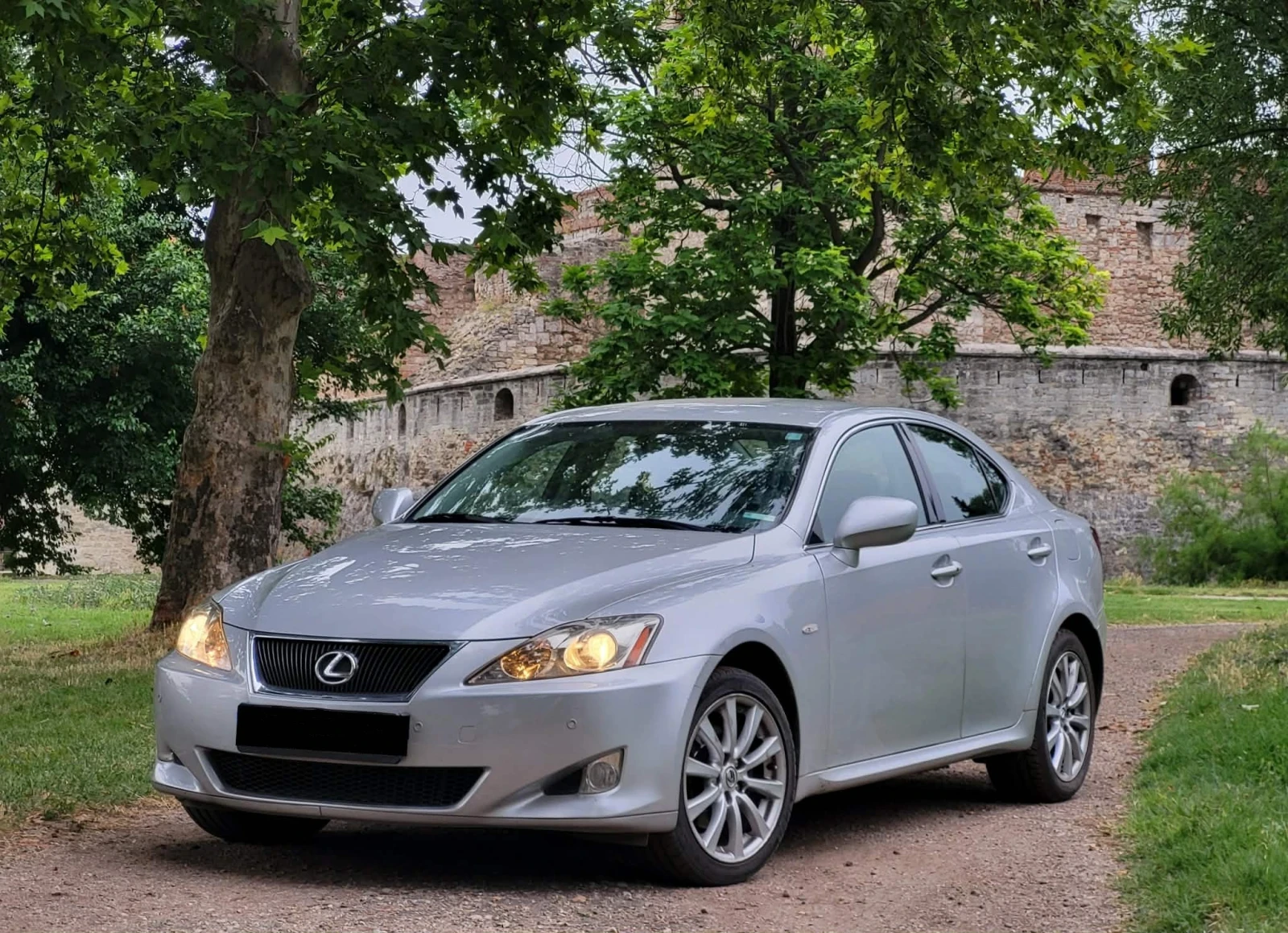 Lexus IS 220d, снимка 2 - Автомобили и джипове - 56240708