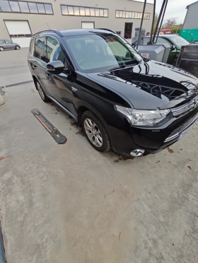 Mitsubishi Outlander Хибриден , снимка 3