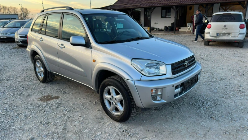 Toyota Rav4 2.0i бензин. Италия, снимка 3 - Автомобили и джипове - 43747826