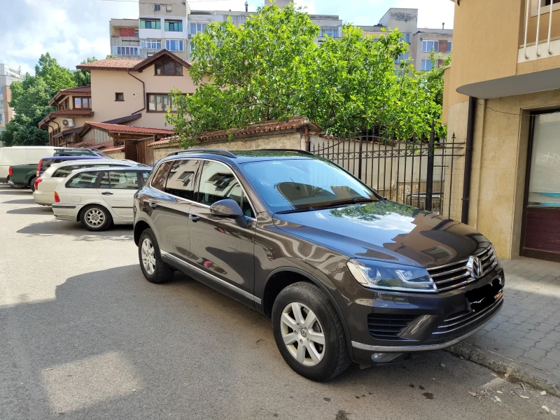 VW Touareg, снимка 1 - Автомобили и джипове - 48165581