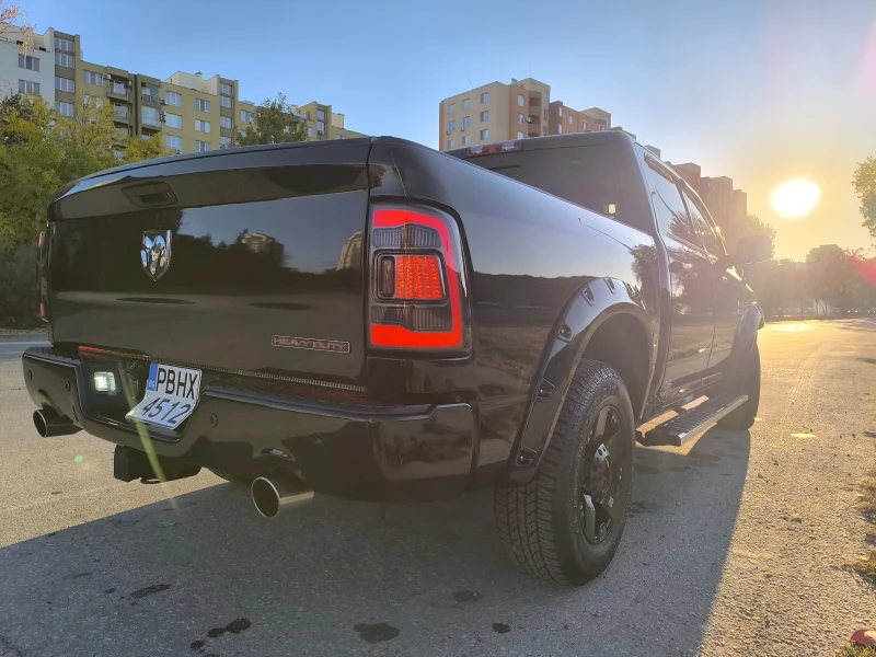 Dodge RAM 1500 5.7 HEMI, снимка 3 - Автомобили и джипове - 48457164