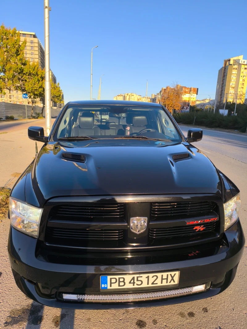 Dodge RAM 1500 5.7 HEMI, снимка 1 - Автомобили и джипове - 48457164