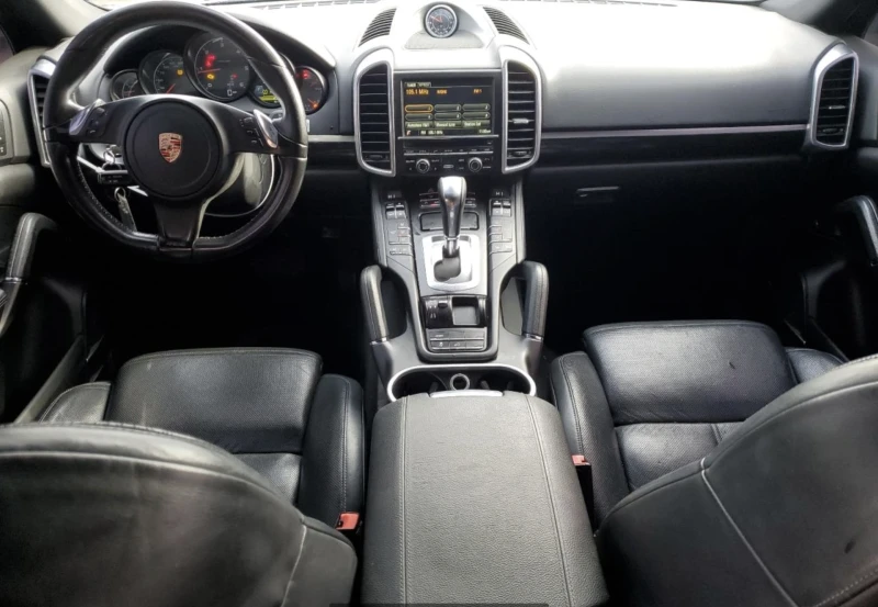 Porsche Cayenne, снимка 8 - Автомобили и джипове - 48663231