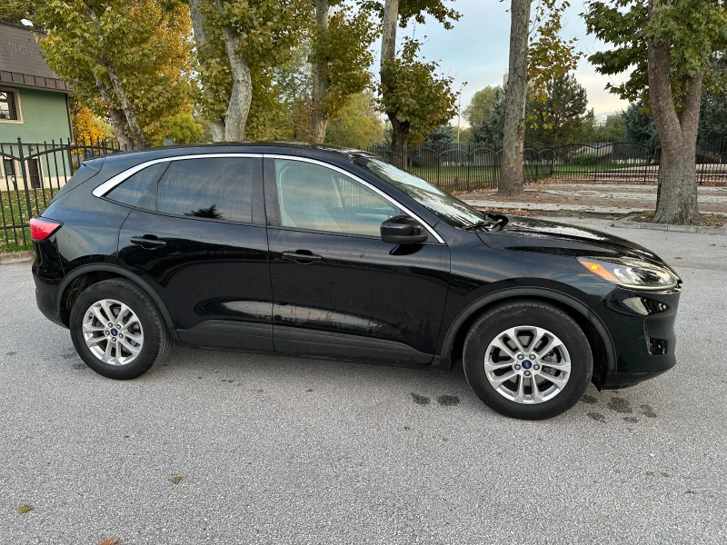 Ford Kuga 1.5T Бензин/Auto/CarPlay/lane assist/blind spot, снимка 4 - Автомобили и джипове - 52153406