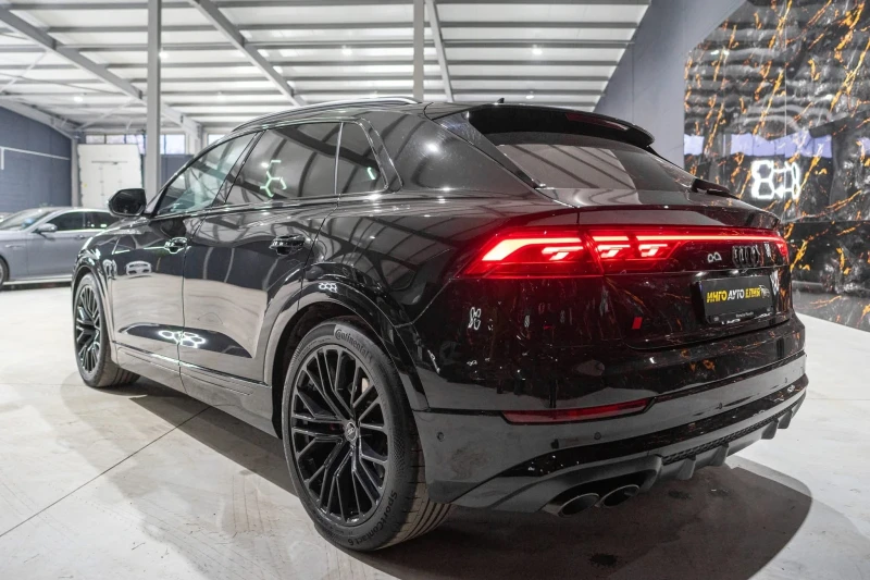 Audi SQ8 4.0TFSI BLACK LINE ПАНО ЧЕРВЕН КОНЕЦ ЛИЗИНГ 100%, снимка 6 - Автомобили и джипове - 52475144