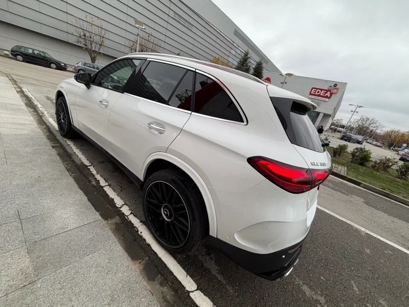 Mercedes-Benz GLC 300 24г* 8200км* БАРТЕР* AMG* 21цола, снимка 7 - Автомобили и джипове - 52591672