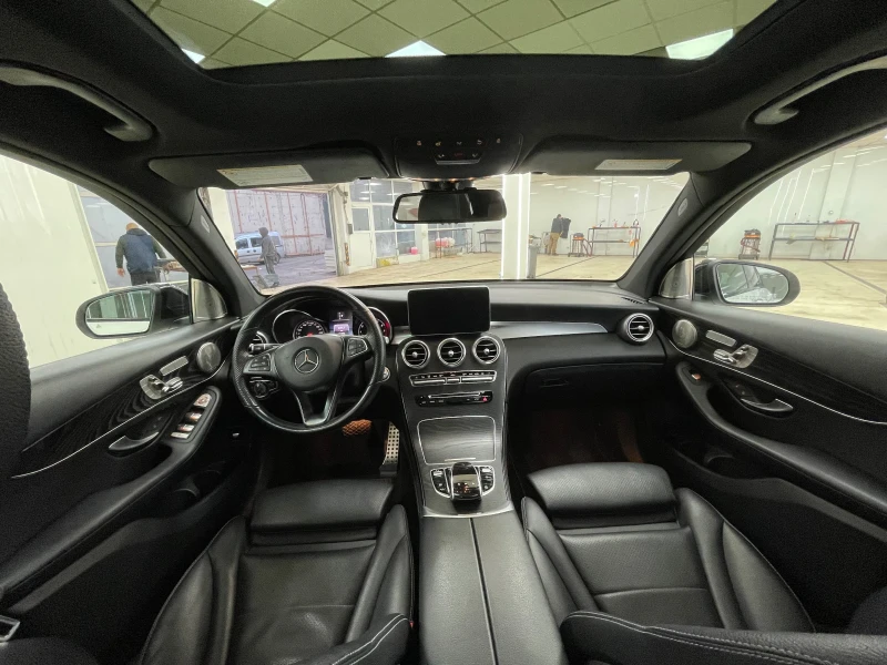 Mercedes-Benz GLC 300 AMG 4MATIC 250hp, снимка 8 - Автомобили и джипове - 52721463