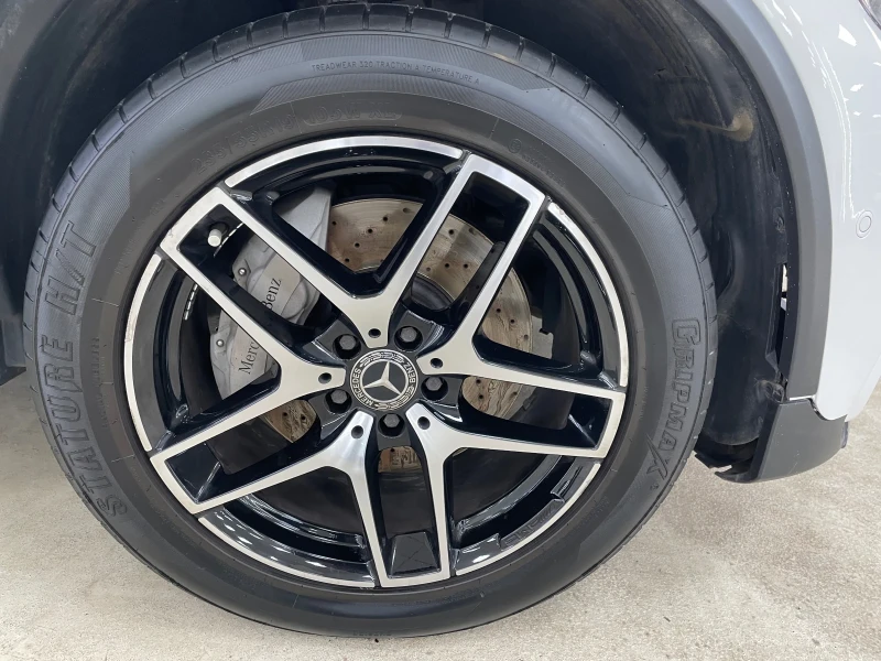 Mercedes-Benz GLC 300 AMG 4MATIC 250hp, снимка 15 - Автомобили и джипове - 52721463