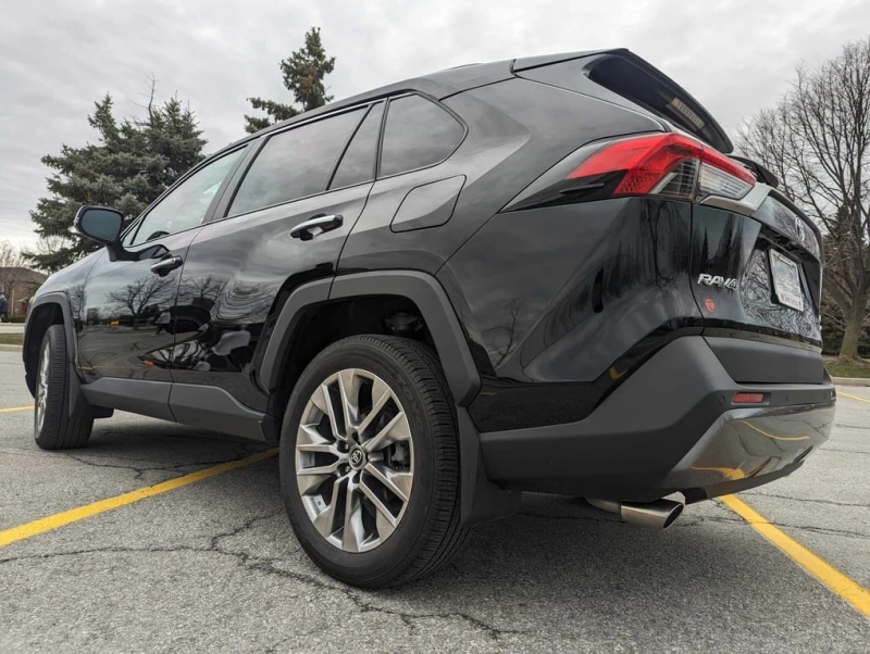 Toyota Rav4 Limited  CARFAX, снимка 14 - Автомобили и джипове - 52877721