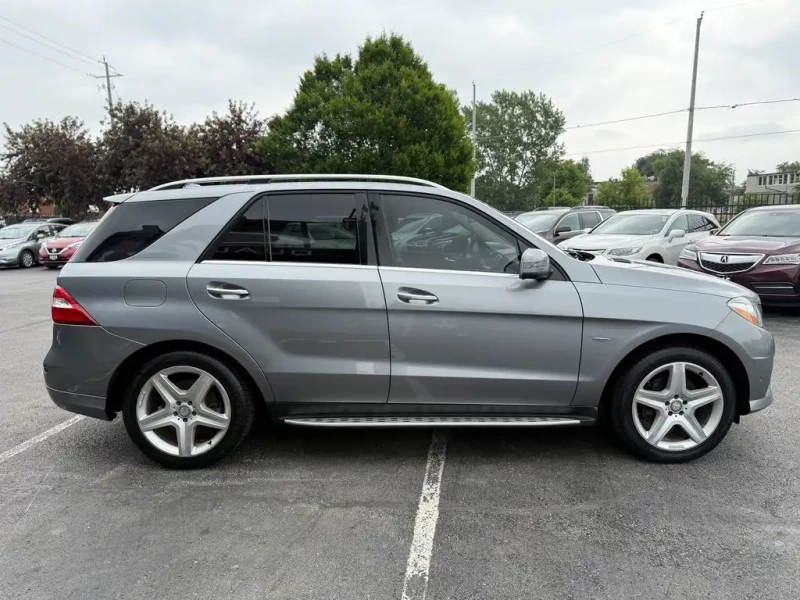 Mercedes-Benz ML 350 AMG-PKG* Въздушно* Navi* Harman kardo* CAMERA* Шиб, снимка 6 - Автомобили и джипове - 53273855