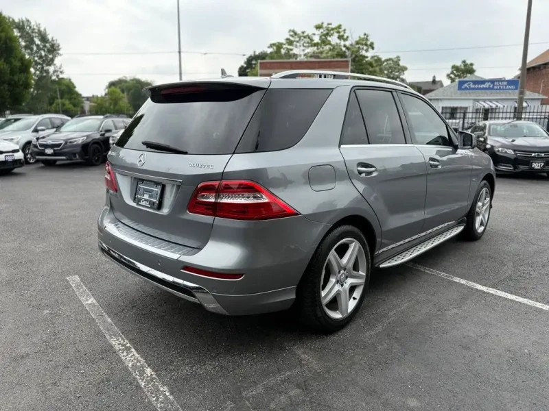 Mercedes-Benz ML 350 AMG-PKG* Въздушно* Navi* Harman kardo* CAMERA* Шиб, снимка 5 - Автомобили и джипове - 53273855