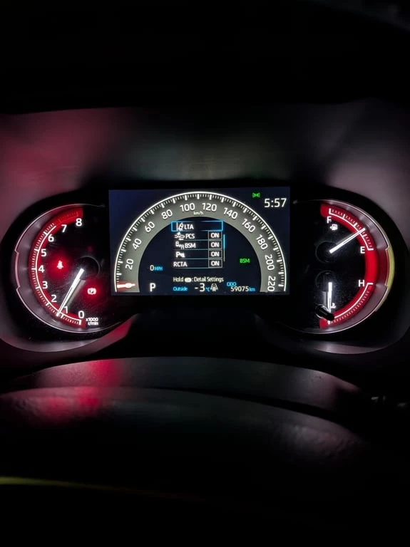 Toyota Rav4 Limited  CARFAX, снимка 7 - Автомобили и джипове - 52877721