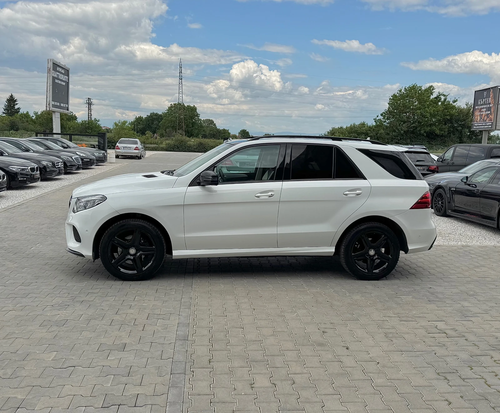 Mercedes-Benz GLE 350 d AMG Pack Подгрев/Панорама/Вакум/360Камера - изображение 3