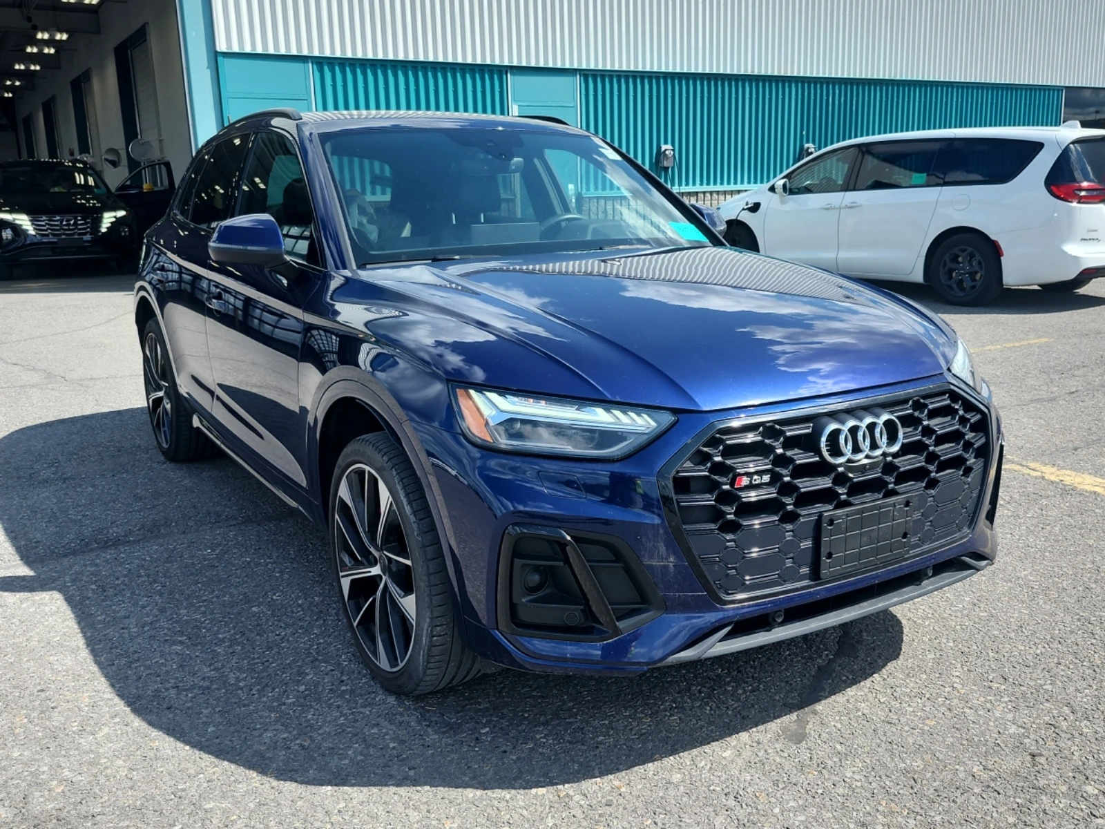 Audi SQ5 TECHNIK* CARFAX * АвтоКредит * Цена до България*  - изображение 2