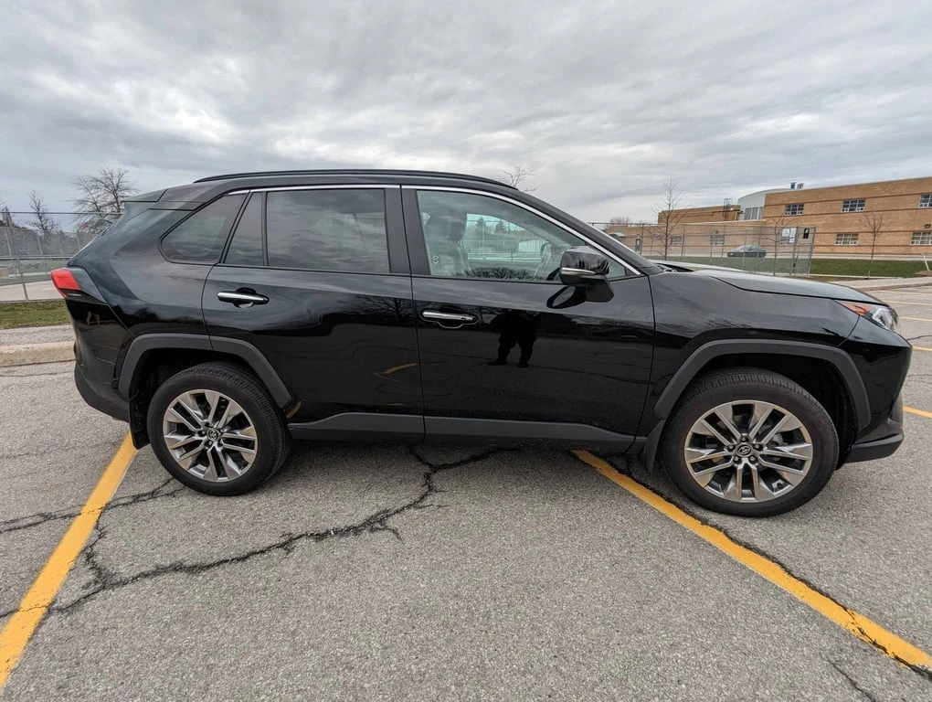 Toyota Rav4 Limited  CARFAX - изображение 2