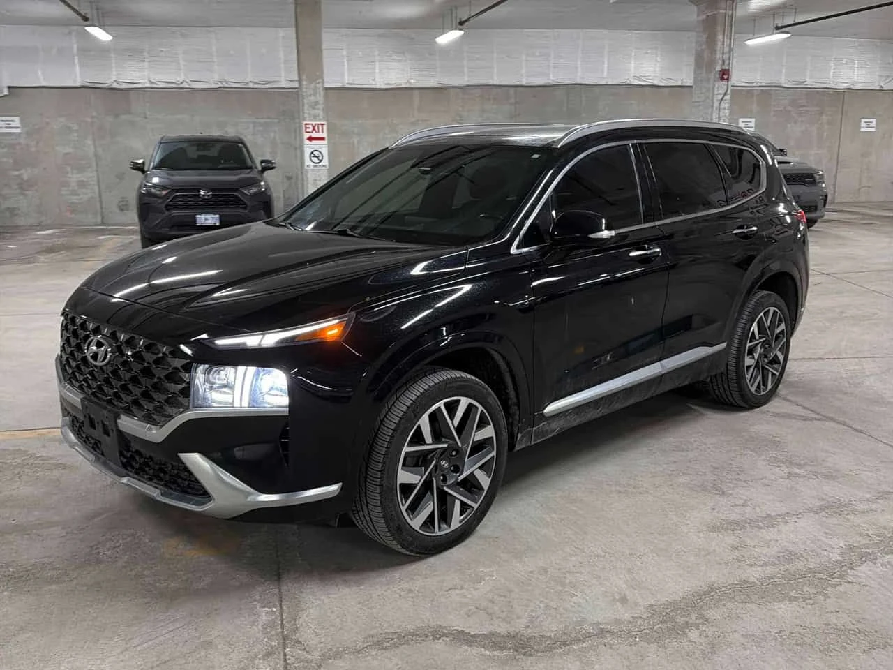 Hyundai Santa fe Ultimate Calligraphy  CARFAX | Auto.bg — изображение 1