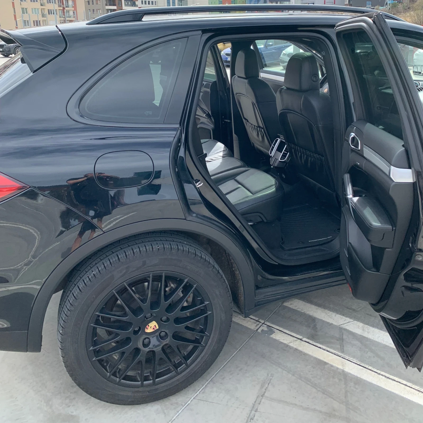 Porsche Cayenne 3.0 Diesel, снимка 13 - Автомобили и джипове - 54677461